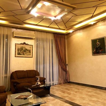 Luxury Tumanyan Apartment Jerevan Exteriör bild