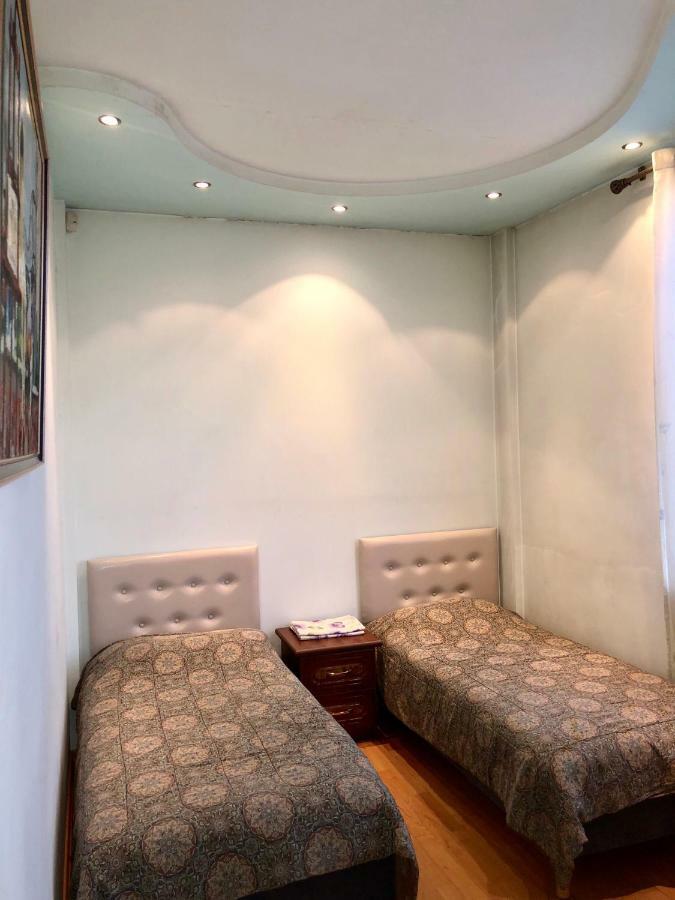 Luxury Tumanyan Apartment Jerevan Exteriör bild