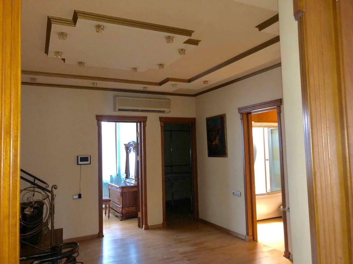 Luxury Tumanyan Apartment Jerevan Exteriör bild