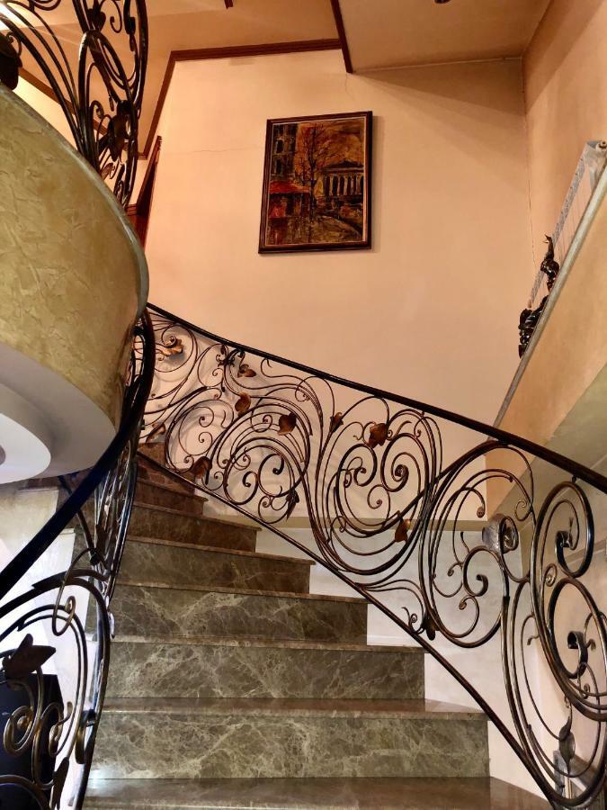 Luxury Tumanyan Apartment Jerevan Exteriör bild